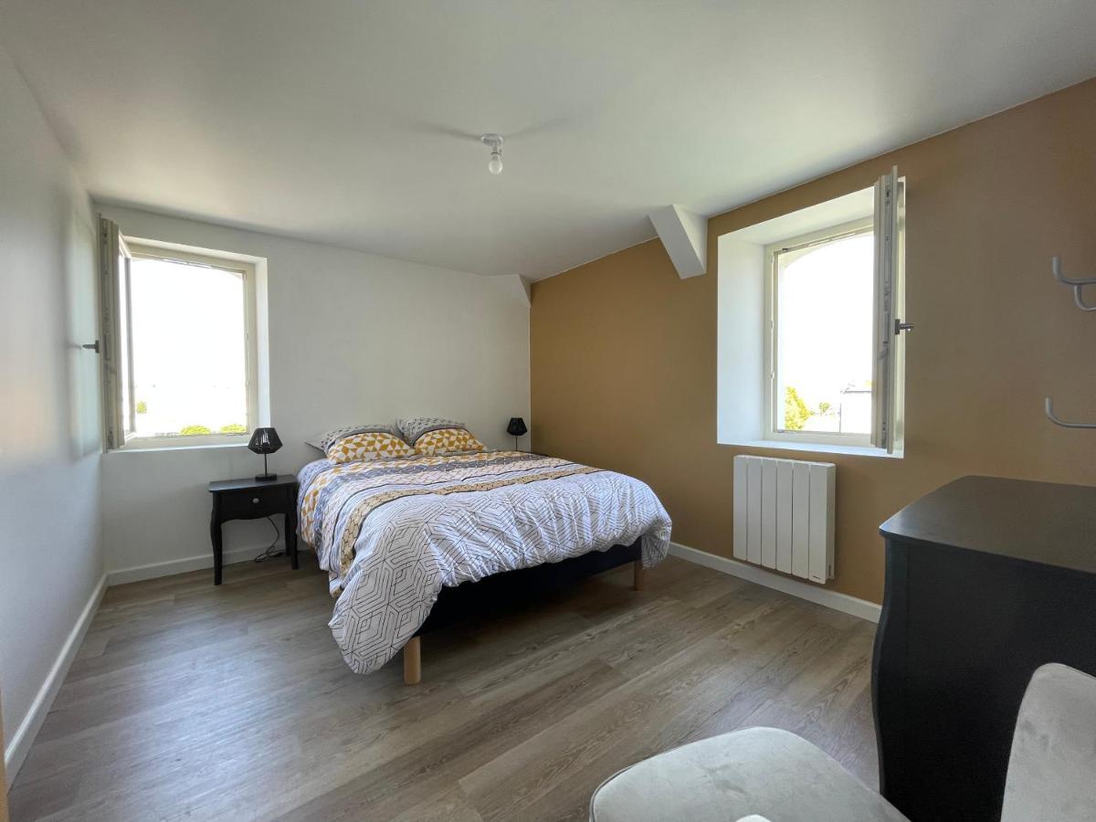 Le Logis De La Place Туар Екстериор снимка