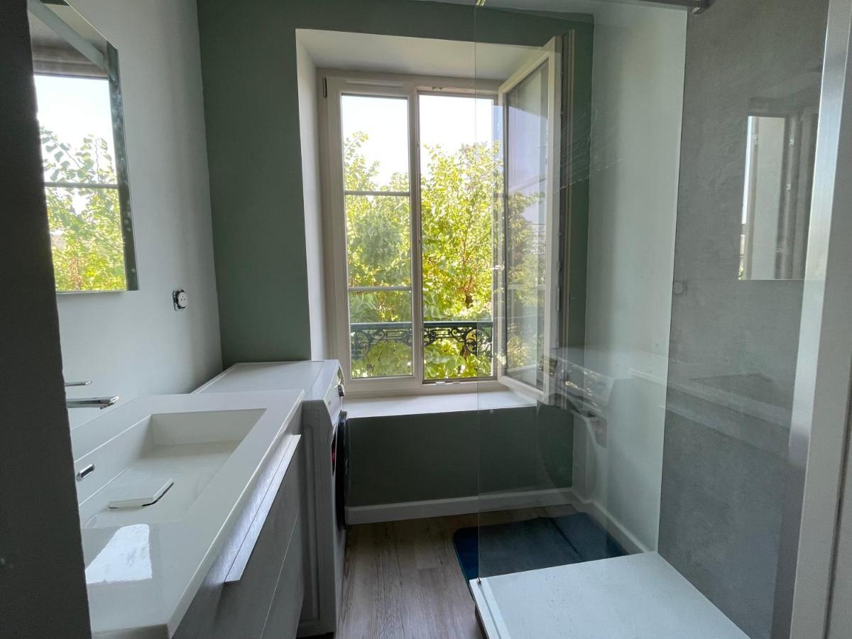 Le Logis De La Place Туар Екстериор снимка